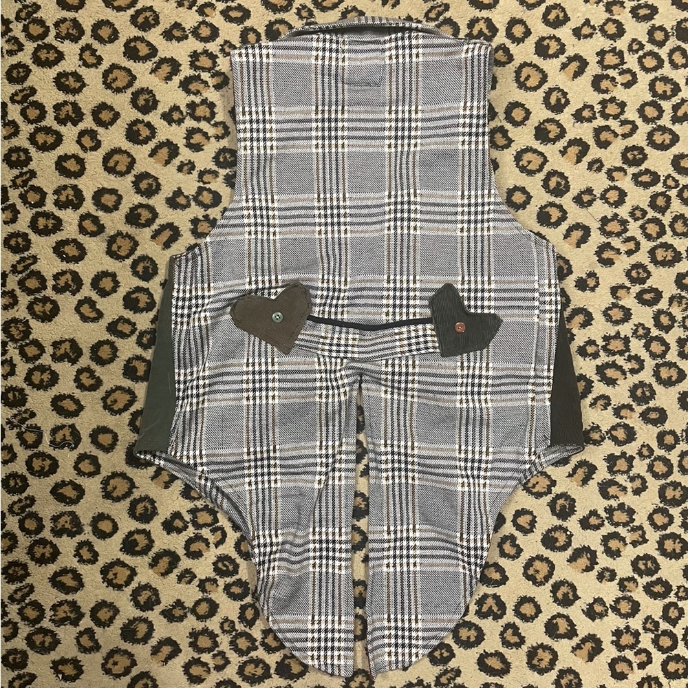 Custom vest - Picture 2 of 6